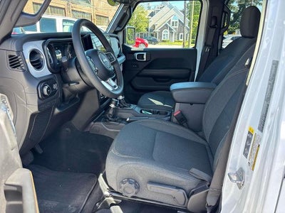 2025 Jeep Wrangler Sahara