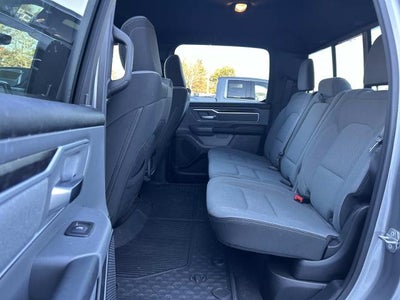 2022 RAM 1500 Big Horn 4x4 Crew Cab 5'7" Box 4WD
