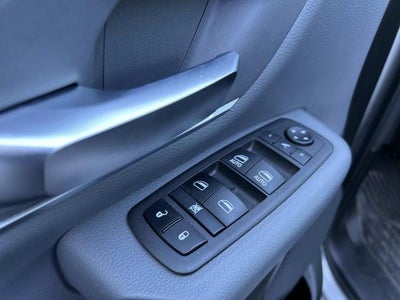 2022 RAM 1500 Big Horn 4x4 Crew Cab 5'7" Box 4WD