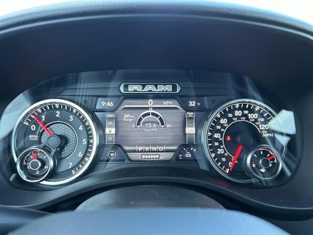 2022 RAM 1500 Big Horn 4x4 Crew Cab 5'7" Box 4WD