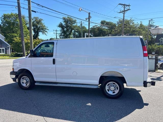 2025 Chevrolet Express Cargo Base