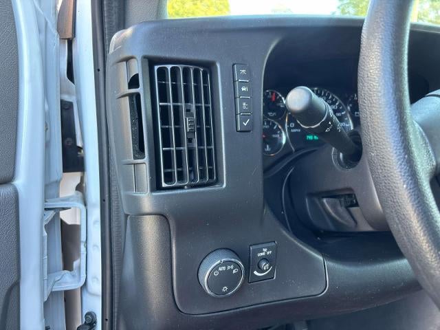 2025 Chevrolet Express Cargo Base