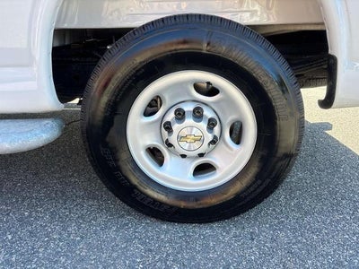 2025 Chevrolet Express Cargo Base
