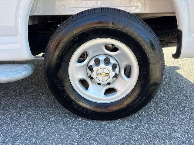 2025 Chevrolet Express Cargo Base