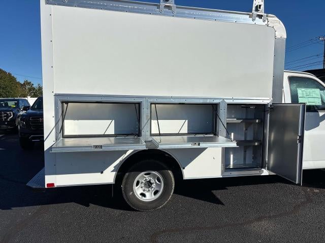 2026 GMC Savana Cutaway 3500 Base