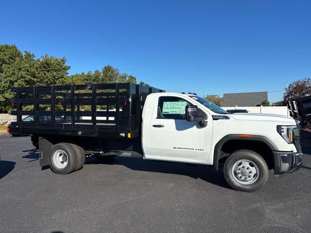 2026 GMC Sierra 3500 HD Chassis Cab Pro