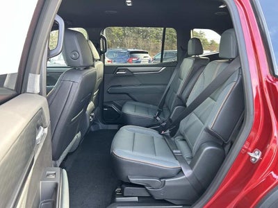 2026 GMC Acadia AWD AT4