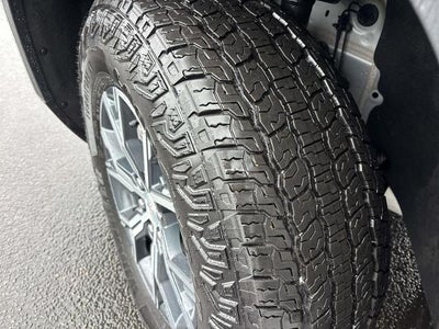 2025 GMC Acadia AWD AT4