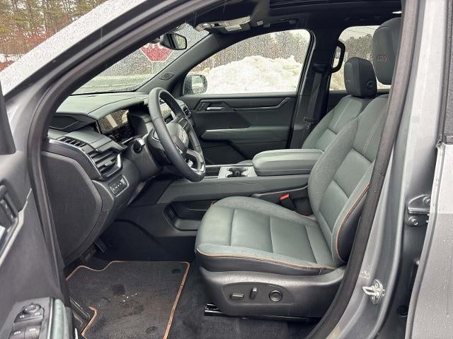 2025 GMC Acadia AWD AT4