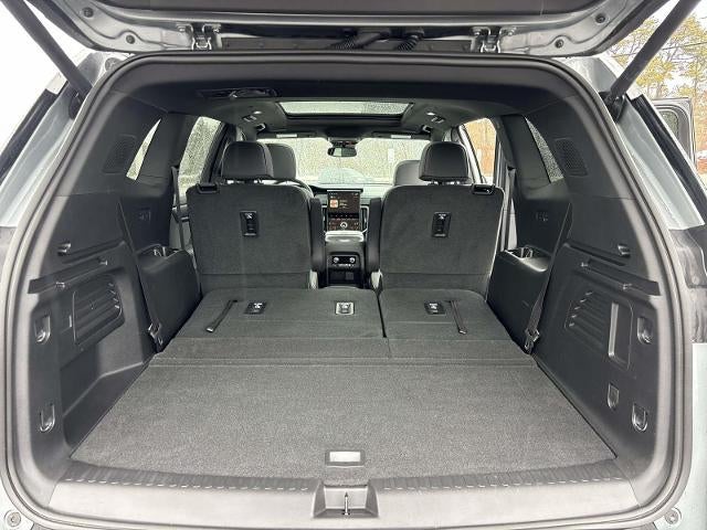 2025 GMC Acadia AWD AT4