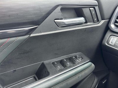 2025 GMC Acadia AWD AT4