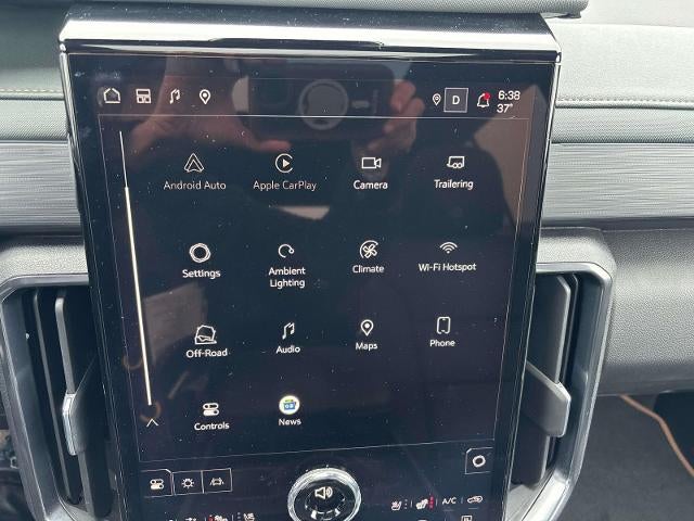 2025 GMC Acadia AWD AT4