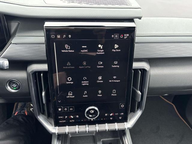 2025 GMC Acadia AWD AT4