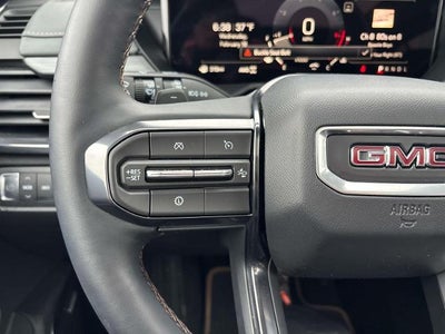 2025 GMC Acadia AWD AT4