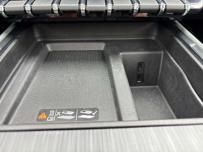 2025 GMC Acadia AWD AT4