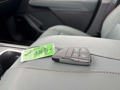 2025 GMC Acadia AWD AT4