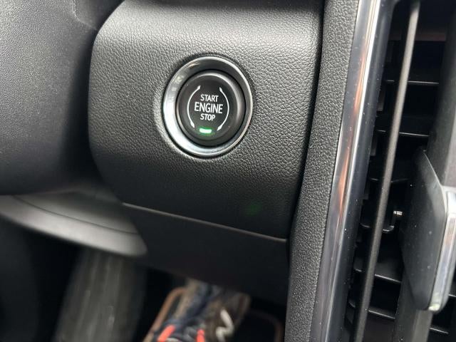 2025 GMC Acadia AWD AT4