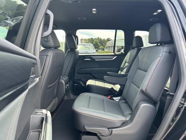 2025 GMC Acadia AWD AT4