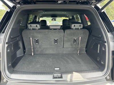 2025 GMC Acadia AWD AT4