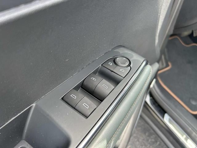 2025 GMC Acadia AWD AT4