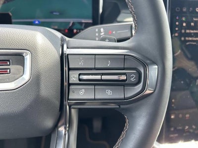 2025 GMC Acadia AWD AT4
