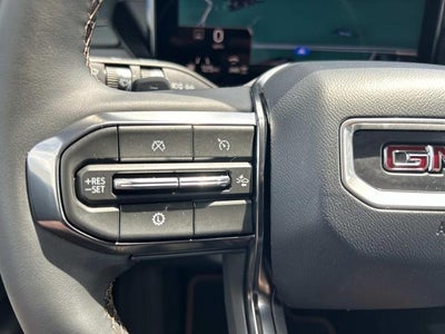 2025 GMC Acadia AWD AT4