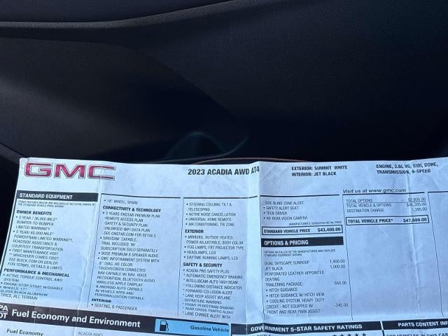2023 GMC Acadia AT4