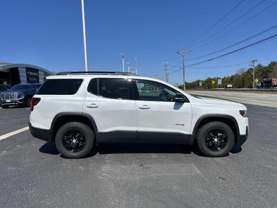 2023 GMC Acadia AT4