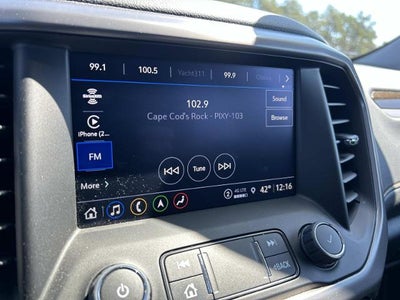 2023 GMC Acadia AT4