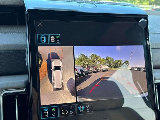 2026 GMC Yukon Denali - Photo 16