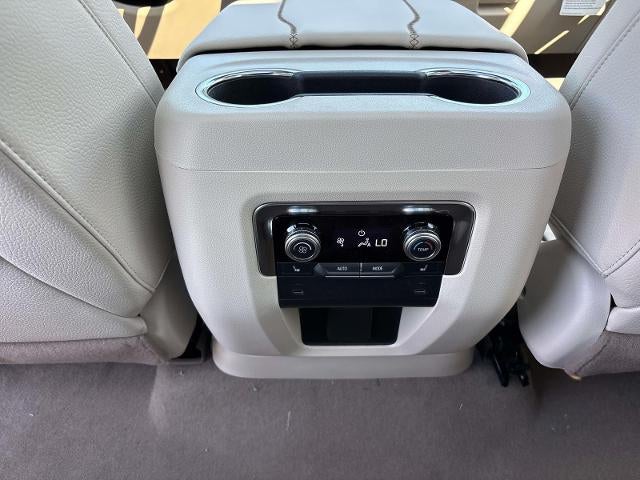 2026 GMC Yukon Denali - Photo 8