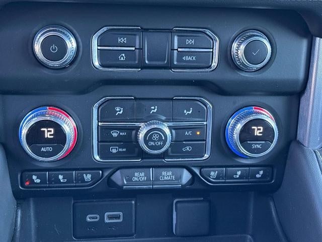 2024 GMC Yukon XL SLT