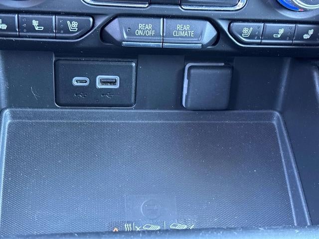 2024 GMC Yukon XL SLT