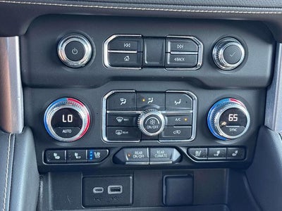 2024 GMC Yukon XL SLT