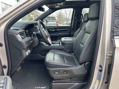 2023 GMC Yukon XL Denali
