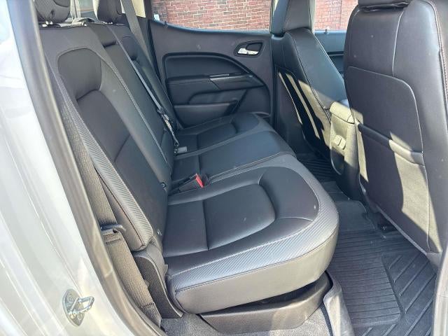 2022 GMC Canyon 4WD AT4 w/Leather