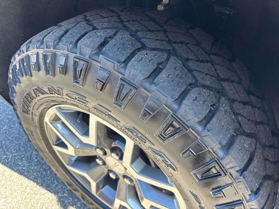 2022 GMC Canyon 4WD AT4 w/Leather