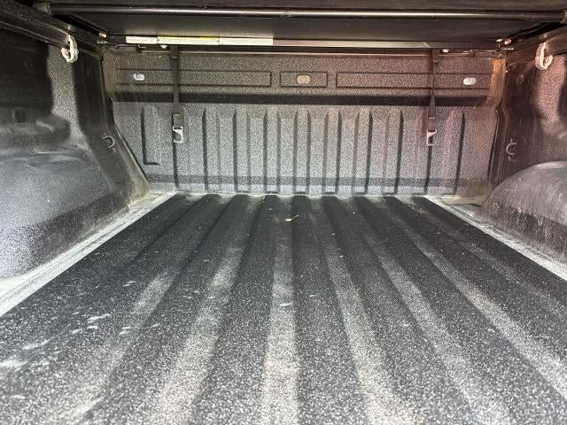 2022 GMC Canyon 4WD AT4 w/Leather