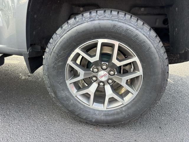 2022 GMC Canyon 4WD AT4 w/Leather
