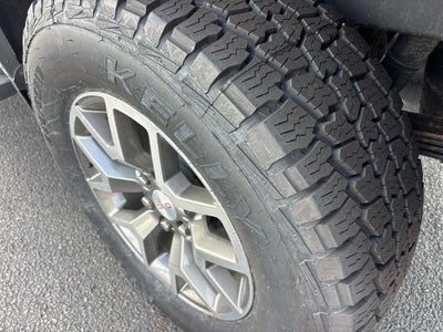 2022 GMC Canyon 4WD AT4 w/Leather