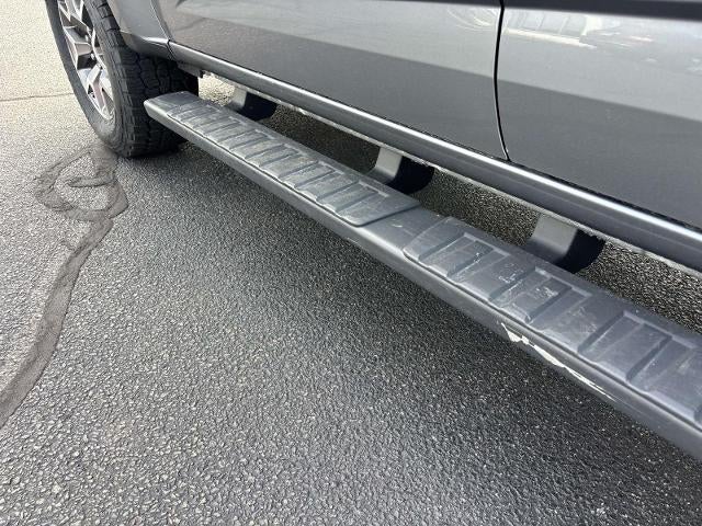 2022 GMC Canyon 4WD AT4 w/Leather