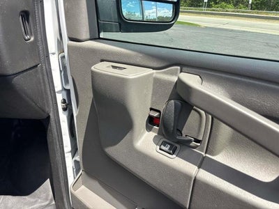 2024 GMC Savana Cargo 2500 Base