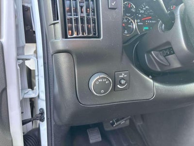 2025 GMC Savana Cargo Base