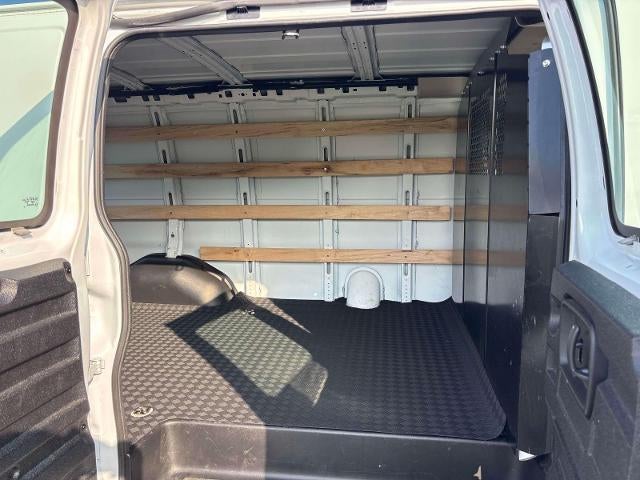 2025 GMC Savana Cargo Base
