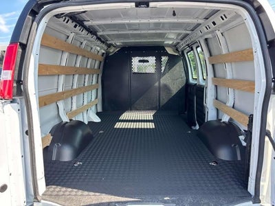 2025 GMC Savana Cargo Base