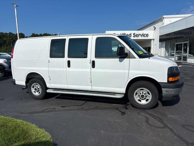 2025 GMC Savana Cargo Base