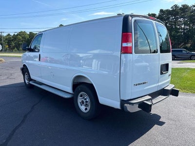 2025 GMC Savana Cargo Base