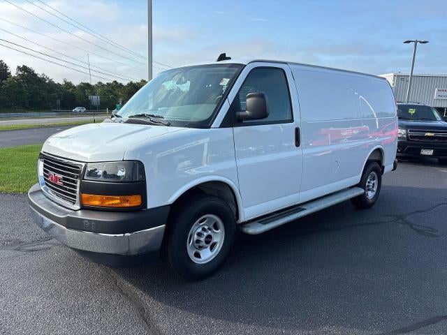 2025 GMC Savana Cargo Base