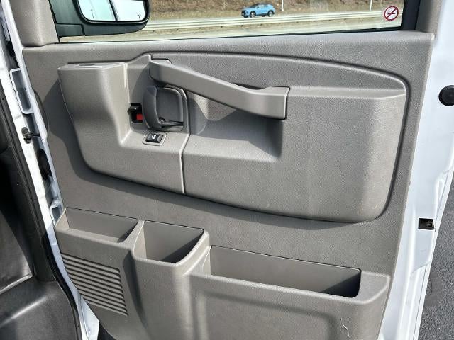 2024 GMC Savana Cargo 2500 Base