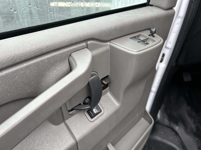 2024 GMC Savana Cargo 2500 Base